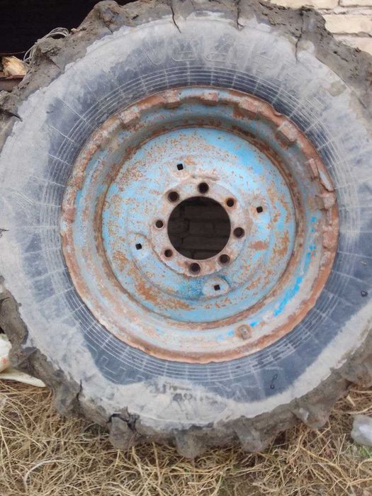 Трактор балони сотилади