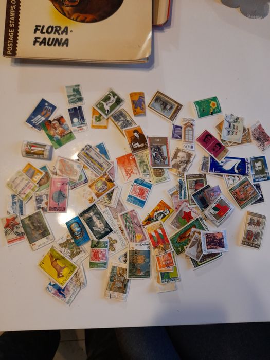 Пощенски марки руски и български