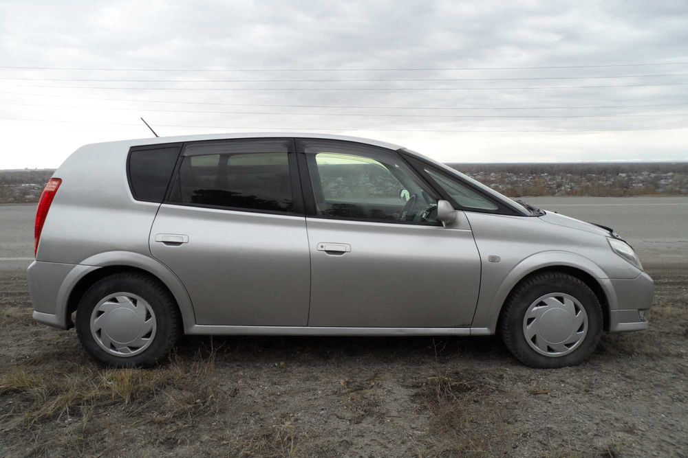 Toyota Opa 2002 г