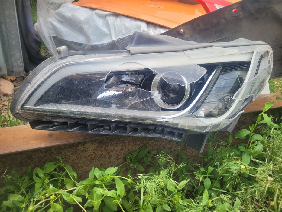 Фара правая Hyundai Sonata