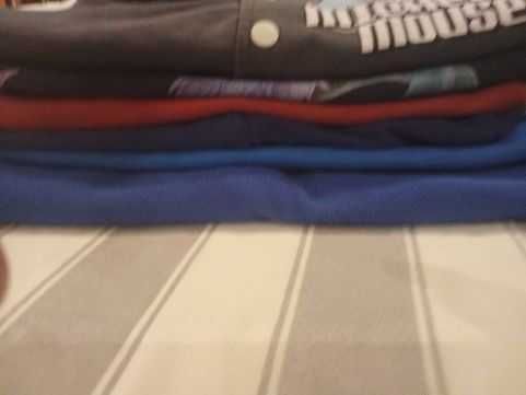 Три панталона момче 5-6 г.- 5 евро..