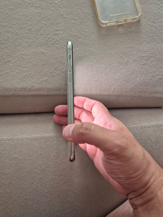 iPhone 11 Pro Max ( 64 g)
