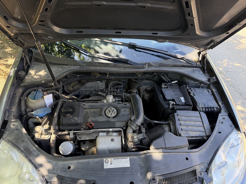 Volkswagen Golf 6 1.4 Benzină – 2009 – 2.300 €