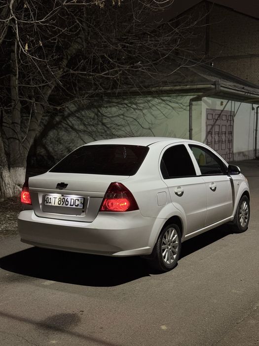 Nexia 3 сотилади