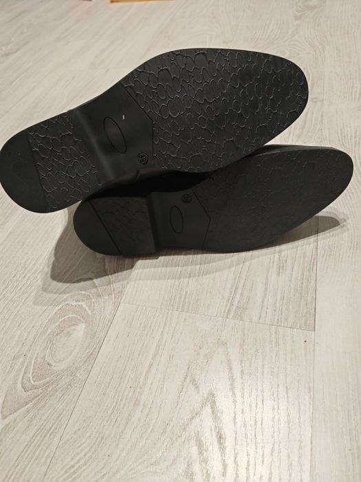 Ghete din piele cu fermoar 39