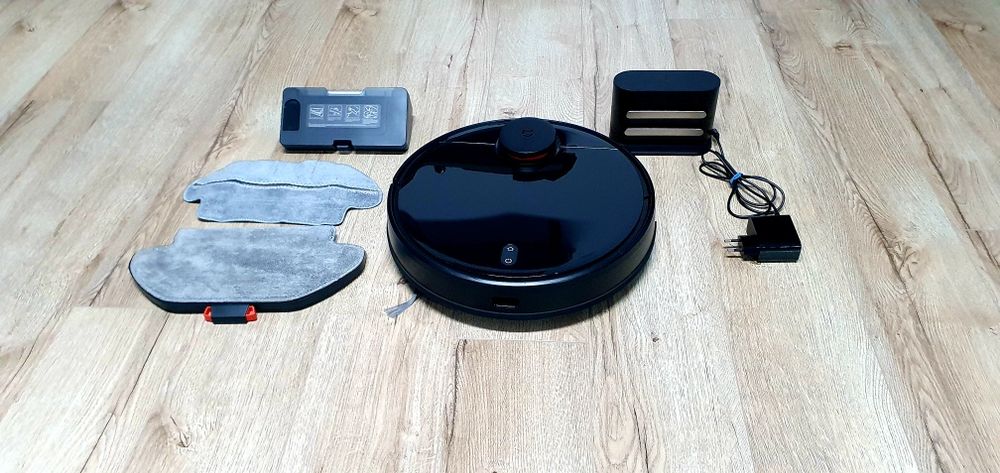 Aspiratorul robot Xiaomi Vacuum-Mop Pro