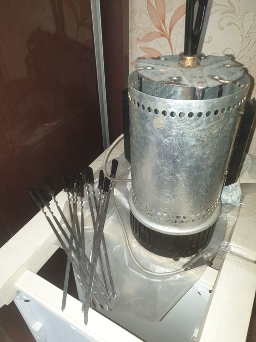 Электрошашлычница