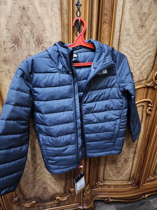 Продается новая куртка на мальчика 10-12 лет