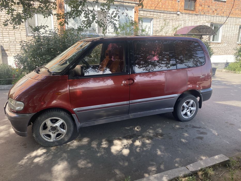 Nissan Serena c23
