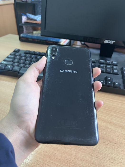 Продам Samsung Galaxy A10