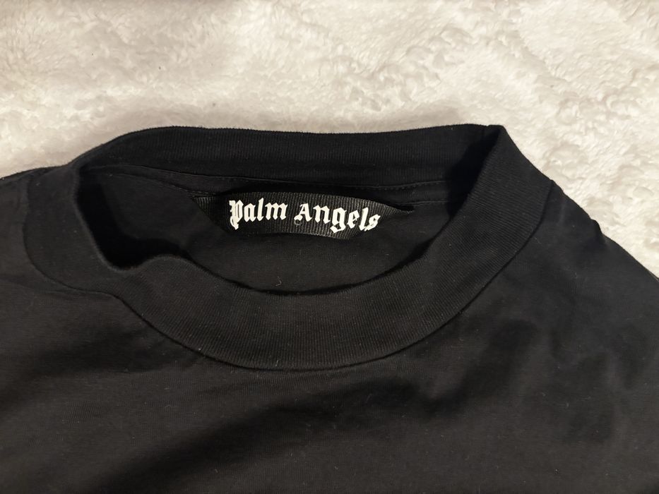 Tricou Palm Angles