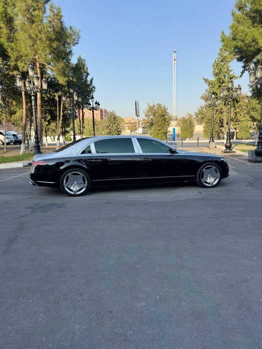 Maybach 62 restyling w223 Maybach sotiladi
