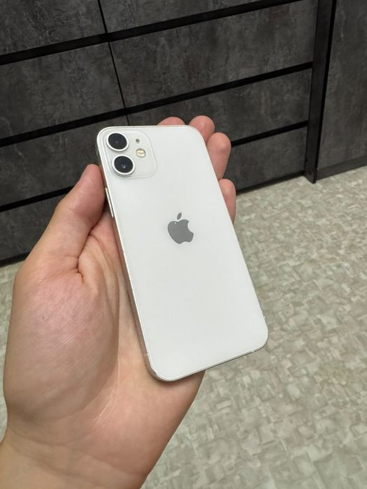 Iphone 12 mini  акб 77%