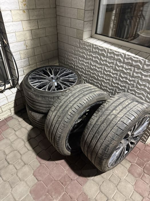 Pirelli P Zero разно размерная