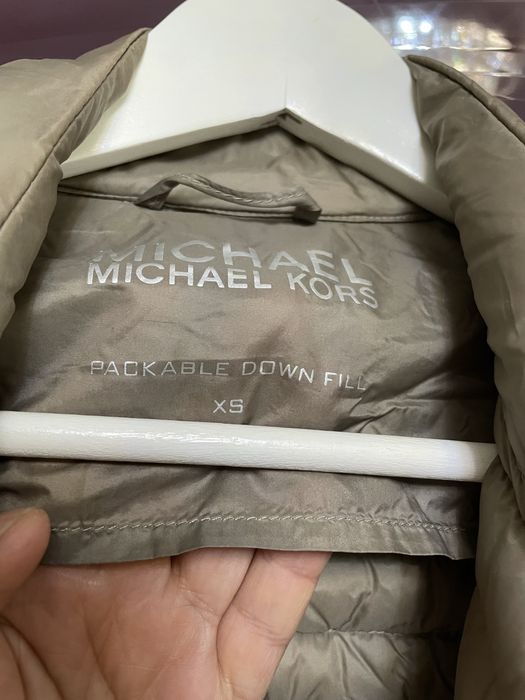 Geaca puf Michael kors dama!