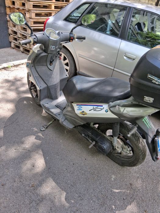 Продавам Скутер 50сс Гарели за София