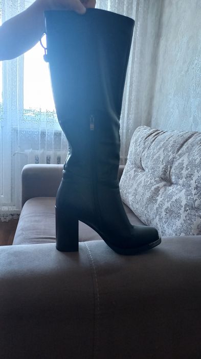 Продам сапоги женские