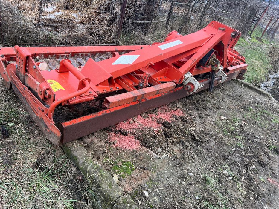Grapa rotativa freza kuhn 4m