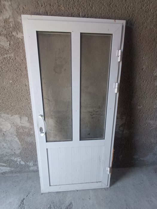 bõyi 1.93 Eni 90