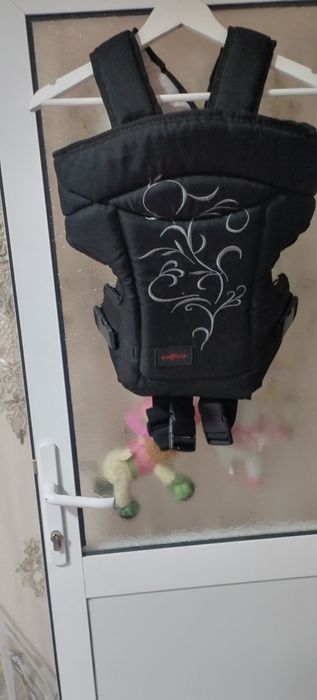 Marsupiu ergonomic Zaffiro negru, stare foarte bună