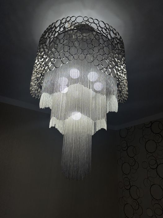 Продам шикарную люстру crystal lux