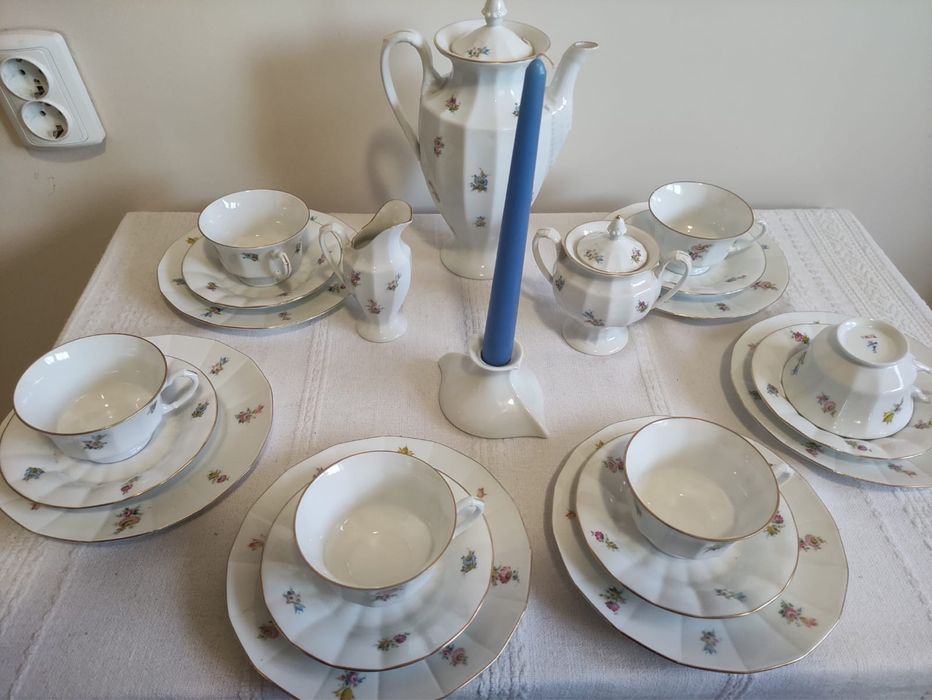 Порцеланов сервиз