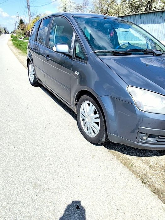 Vând schimb Ford c max