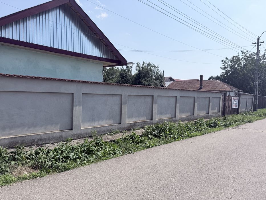 Teren intravilan 1.200 mp + casă renovabilă – Afumați, Ilfov – Str. Salcâmului nr. 23 – 85 €/mp