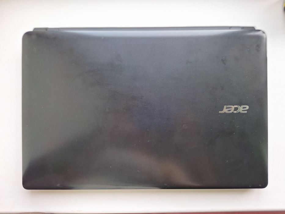 Подам ноутбук СРОЧНО