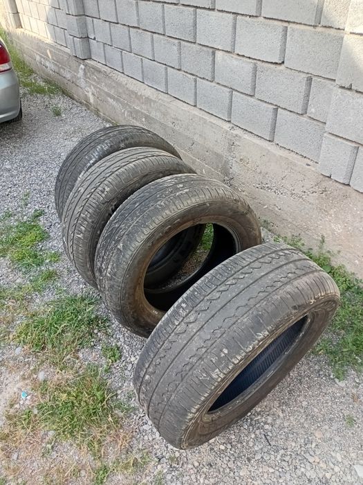 Продам летние шины 255/60 R18