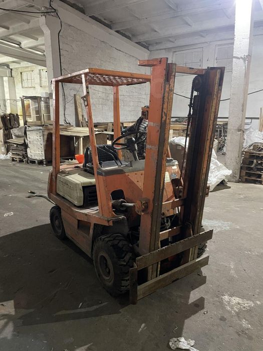 Запасные  части на погрузчик