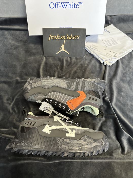 Off White Odsy 1000 Dark Grey (size 43)