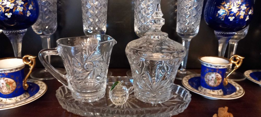 Продам хрустальный набор