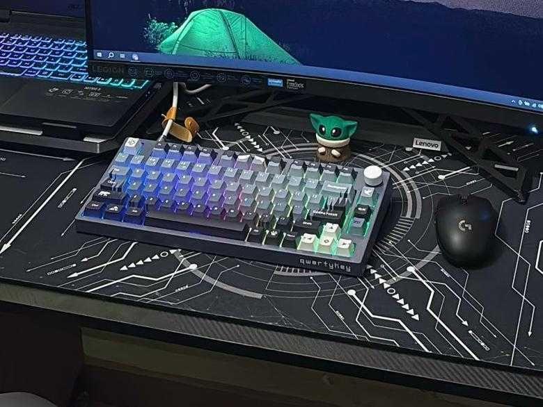 Tastatura gaming QwertyKey75 Carpathian