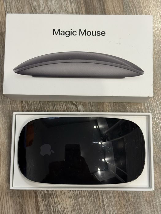Черна мишка за лаптоп на Apple , модел Magic mouse 2