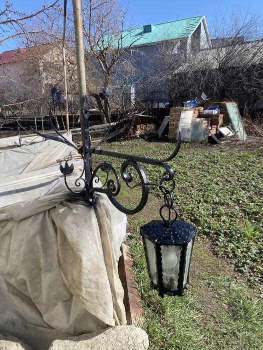 Продам кованый уличный фонарь!