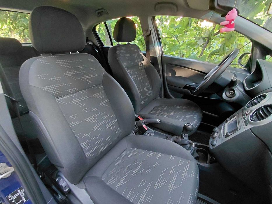 Vând Opel Corsa d