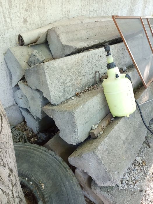 Продам бетонные блоки