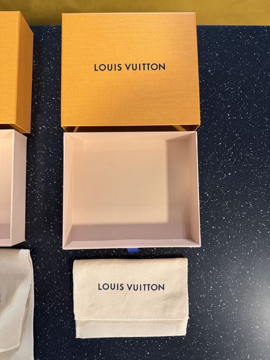 Cutie Louis Vuitton si Fendi