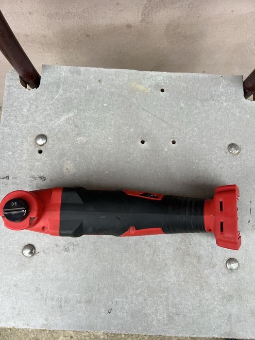 Multitool m18 volti cu acumulator
