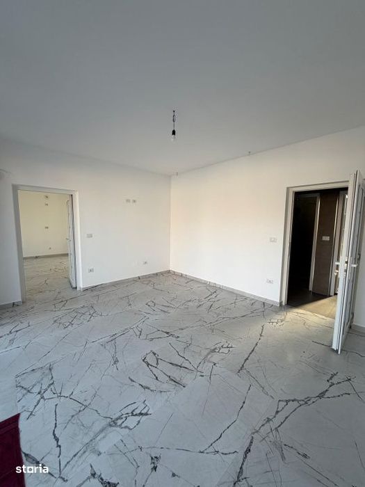 Spatiu comercial, 90 mp , chirie ,  Radauti