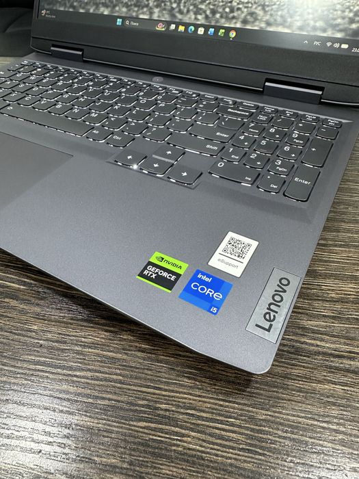 мощный 12-яерный i5 ноутбук, Lenovo LOQ, для работ с графикой и iT