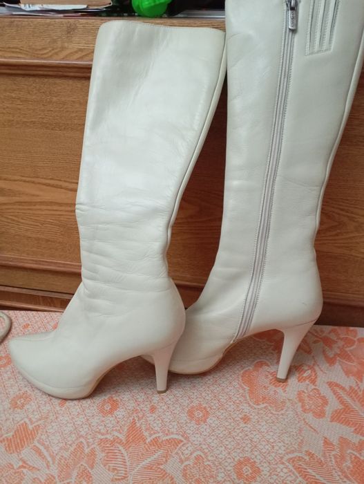 Продам сапоги женские