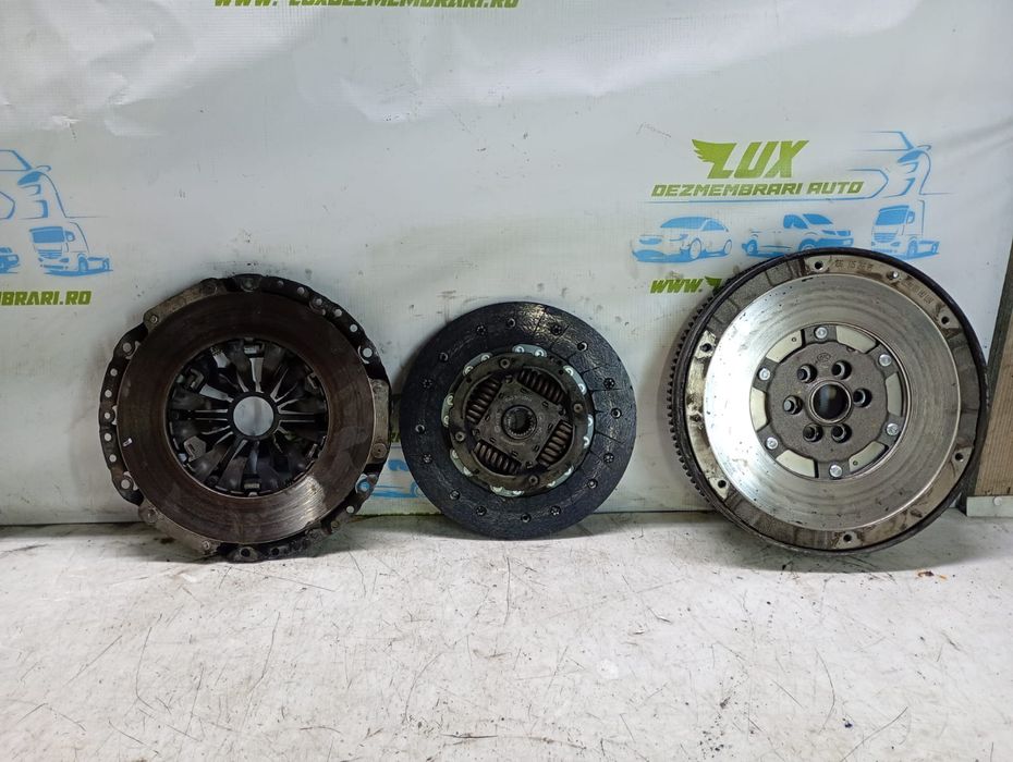 Kit ambreiaj volanta cu masa dubla Audi A4 B7 (2004 - 2008) (2.0 tdi)