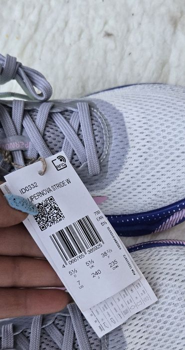 Adidas оригинални дамски сникърси нови 38 2/3