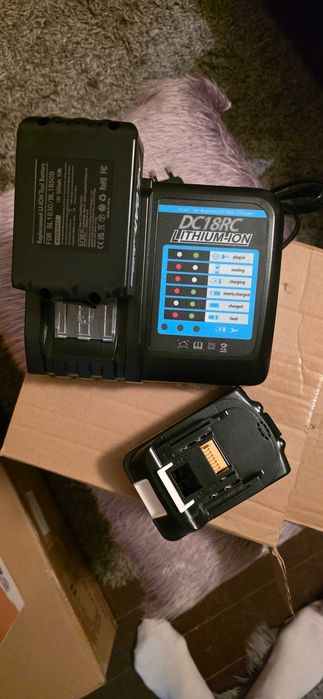 Зарядно устройство и батерии