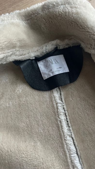 double-faced jacket Zara 8-9 (134) ca nou