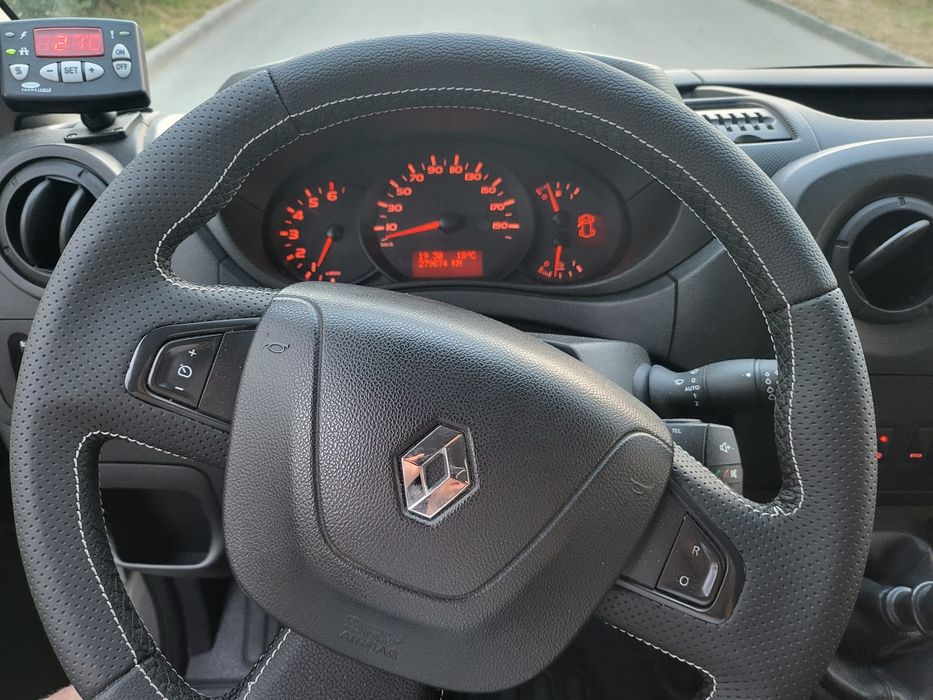 Renault Master 2. 3 dCi, 135 к. с. , 2018 г. хладилен бус
