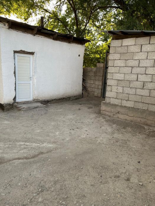 Продам дом в среднем состоянии