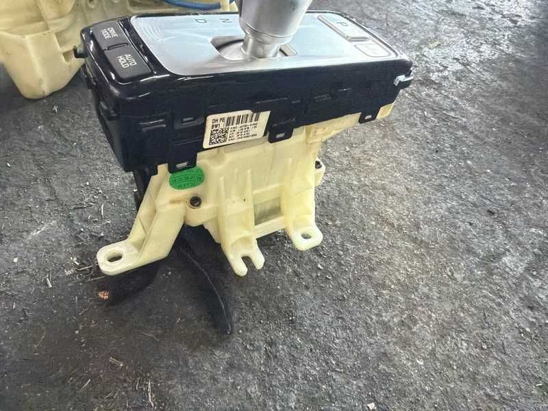 Селектор АКПП Genesis G80 2016